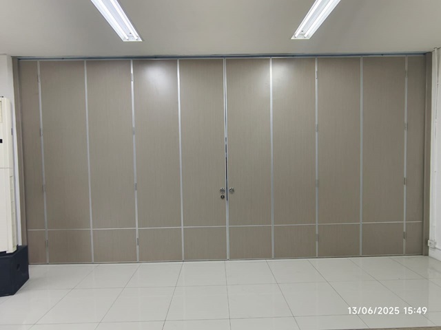 Pintu Lipat Aluminium