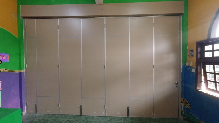 Pintu Lipat Partisi Ruangan